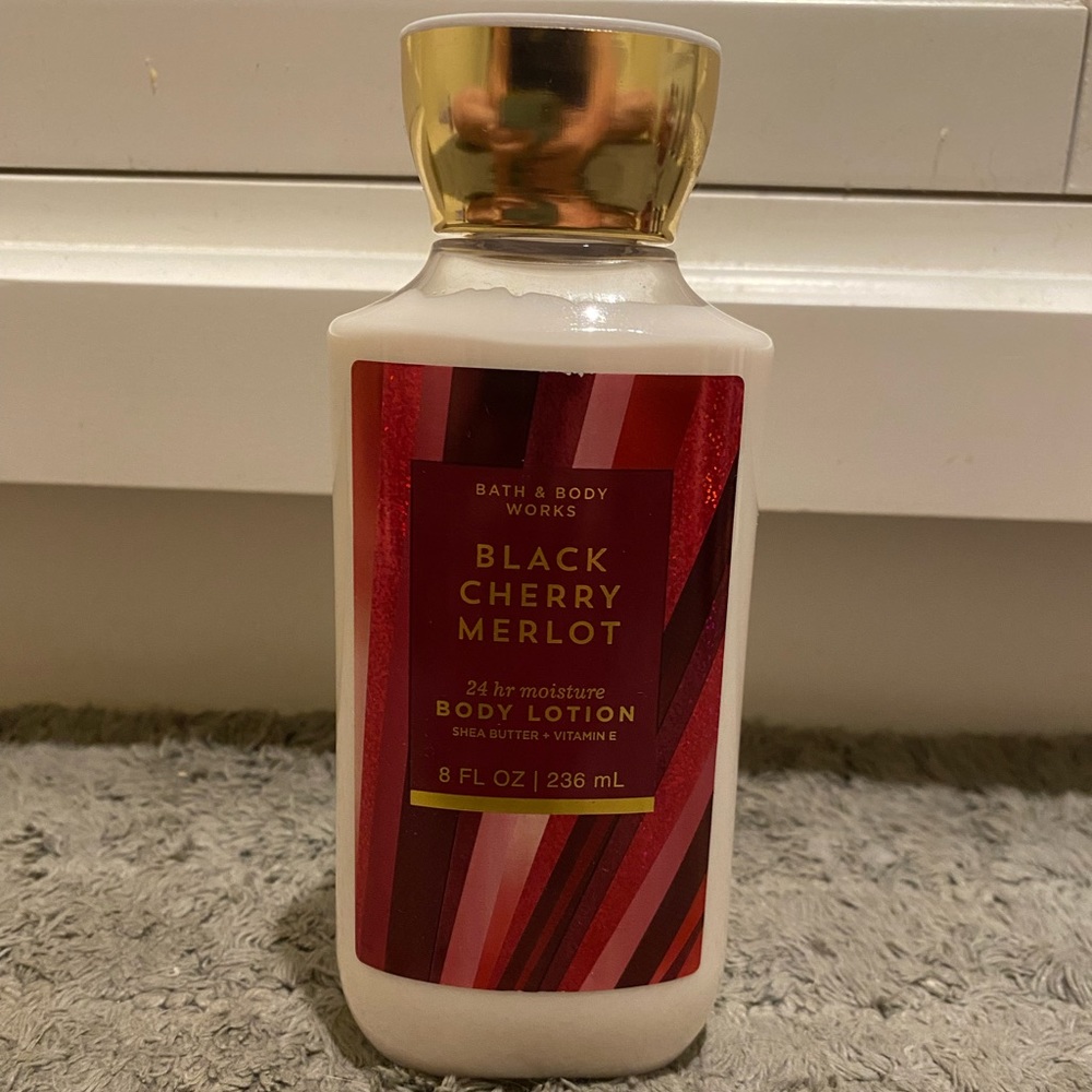 Bath and Bodyworks black cherry marlot lotion
